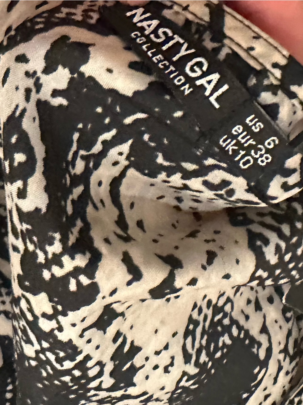 Nasty Gal | Snakeskin Print Wrap Romper, Size 6 (US) - Picture 3 of 3